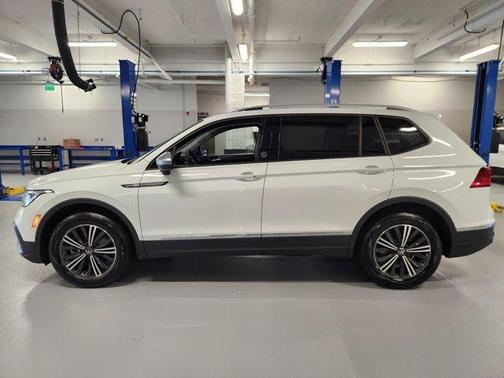 2024 Volkswagen Tiguan 2.0T Wolfsburg Edition