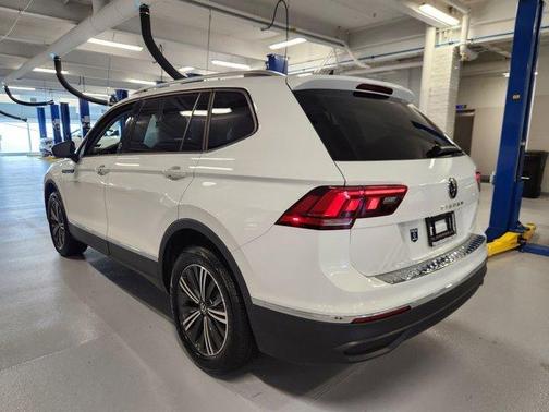 2024 Volkswagen Tiguan 2.0T Wolfsburg Edition