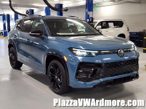 2025 Volkswagen Tiguan 2.0T SE R-Line Black