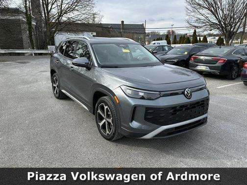 2025 Volkswagen Tiguan 2.0T SE