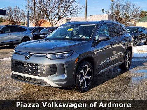 2025 Volkswagen Tiguan 2.0T SE