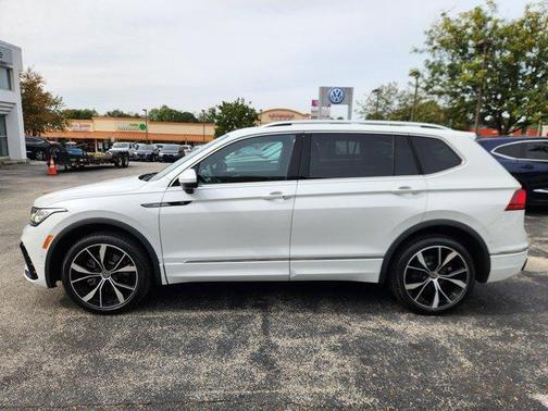 2022 Volkswagen Tiguan 2.0T SEL R-Line