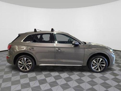 2024 Audi Q5 45 S line quattro Premium