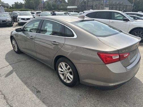 2017 Chevrolet Malibu 1LT