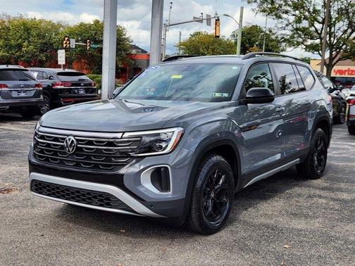 2025 Volkswagen Atlas 2.0T Peak Edition
