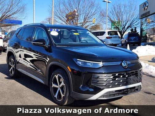 2025 Volkswagen Tiguan 2.0T SE