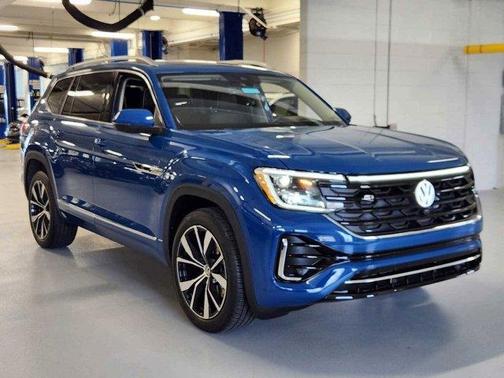 2025 Volkswagen Atlas 2.0T SEL Premium R-Line