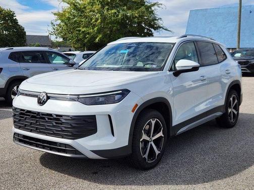 2025 Volkswagen Tiguan 2.0T SE