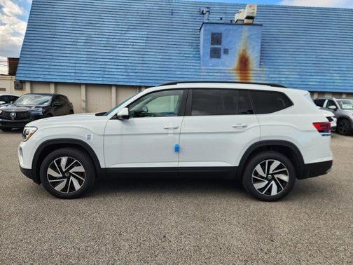 2025 Volkswagen Atlas 2.0T SE