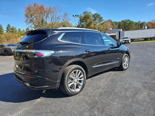 2022 Buick Enclave AWD Avenir