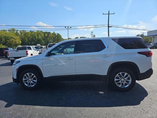 2024 Chevrolet Traverse LS