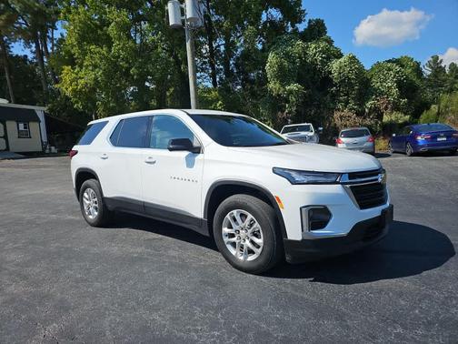 2024 Chevrolet Traverse LS