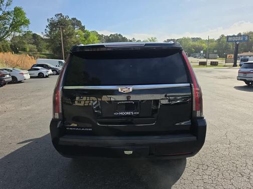 2018 Cadillac Escalade Base