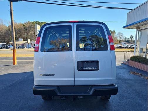 2025 Chevrolet Express 2500 RWD 2500 Extended Wheelbase WT