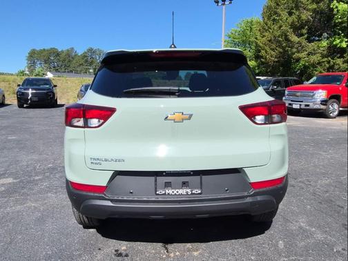 Cacti Green 2026 Chevrolet Trailblazer LS