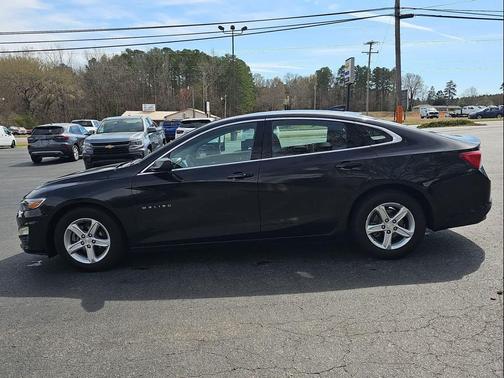 2022 Chevrolet Malibu 1LS