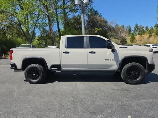 2026 Chevrolet Silverado 2500 Crew Cab, Standard Bed, XR2, 4WD