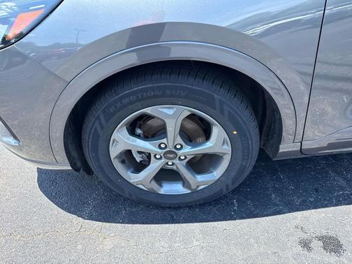 Carbonized Gray Metallic 2024 Ford Escape ST-Line