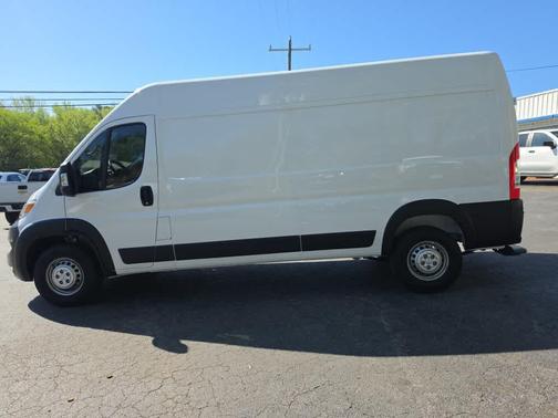 Bright White Clearcoat 2026 RAM ProMaster 2500 Tradesman