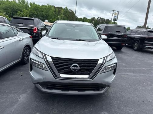 Brilliant Silver Metallic 2023 Nissan Rogue SV