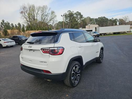 Bright White Clearcoat 2022 Jeep Compass Limited