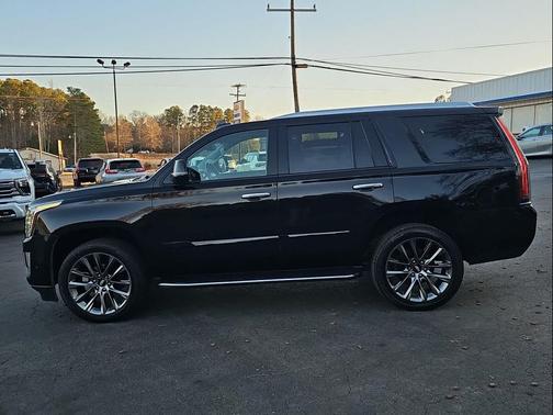 2019 Cadillac Escalade Luxury