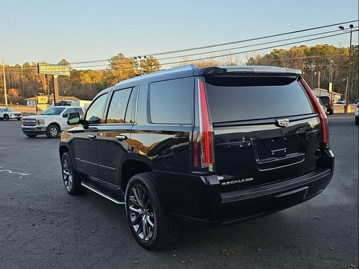 2019 Cadillac Escalade Luxury