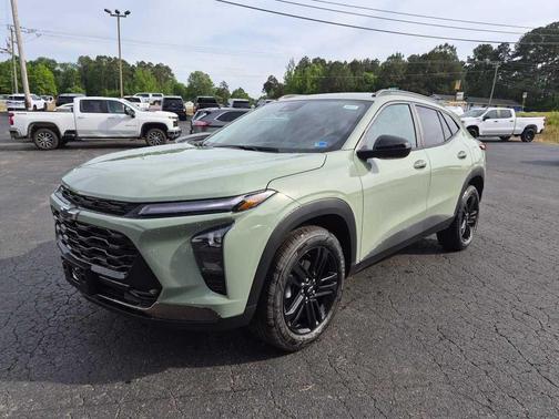 Cacti Green 2026 Chevrolet Trax FWD ACTIV