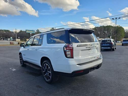 2022 Chevrolet Suburban RST