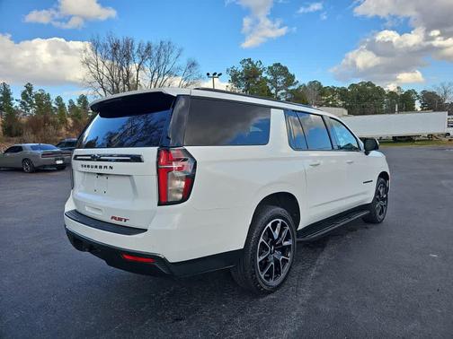 2022 Chevrolet Suburban RST