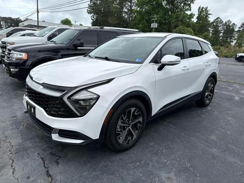 Glacial White Pearl 2023 Kia Sportage EX