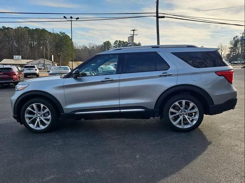 2022 Ford Explorer Platinum