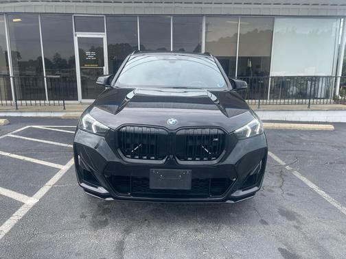 Black Sapphire Metallic 2025 BMW X1 M35i