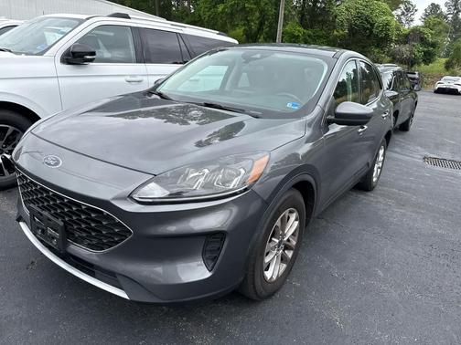 Carbonized Gray Metallic 2021 Ford Escape SE