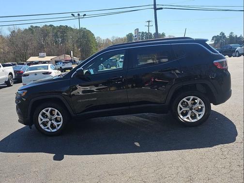 2025 Jeep Compass Latitude