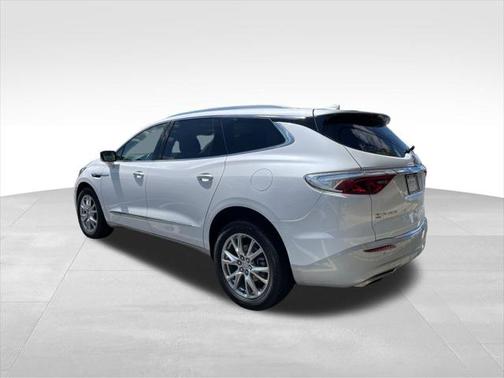 2023 Buick Enclave Essence AWD