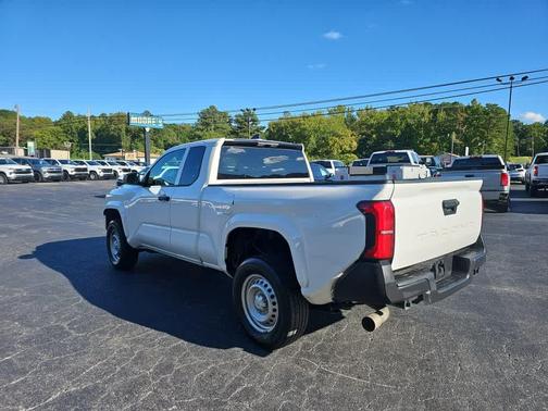 2024 Toyota Tacoma SR