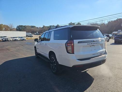 2022 Chevrolet Suburban RST