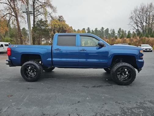 2018 Chevrolet Silverado 1500 2LT