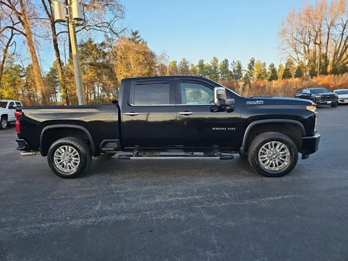 2022 Chevrolet Silverado 2500 High Country