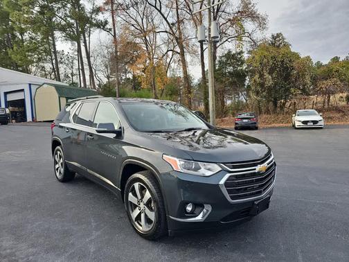 2020 Chevrolet Traverse LT Leather