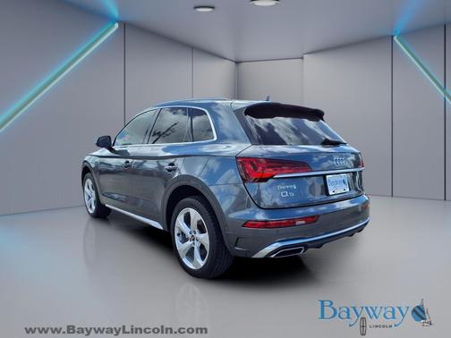 2023 Audi Q5 45 S line Prestige