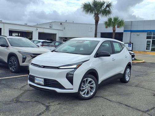 Summit White 2027 Chevrolet Bolt LT FWD