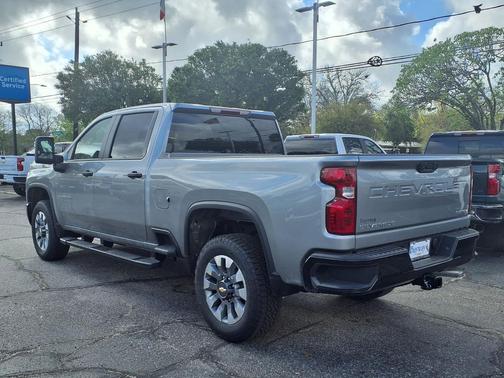 2026 Chevrolet Silverado 2500 Custom