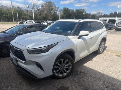 2022 Toyota Highlander Limited