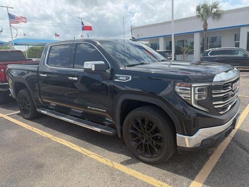 2022 GMC Sierra 1500 SLT