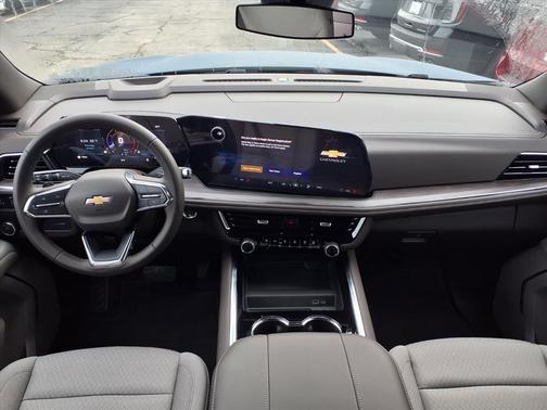 2026 Chevrolet Suburban LS