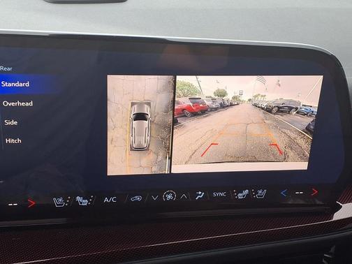 Polar White Tricoat 2026 Chevrolet Traverse RS