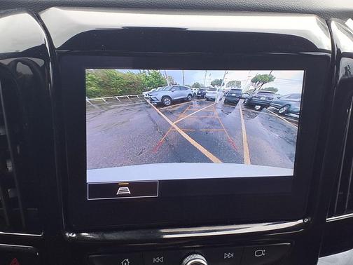 Summit White 2023 Chevrolet Traverse LT Leather