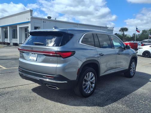 Moonstone Gray Metallic 2025 Buick Enclave Preferred FWD
